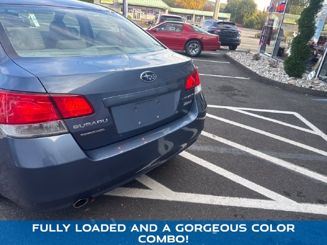 2014 Subaru Legacy view 4
