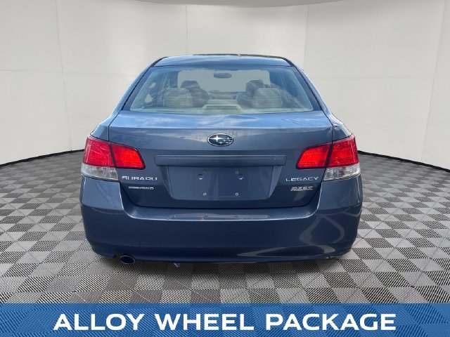 2014 Subaru Legacy view 5