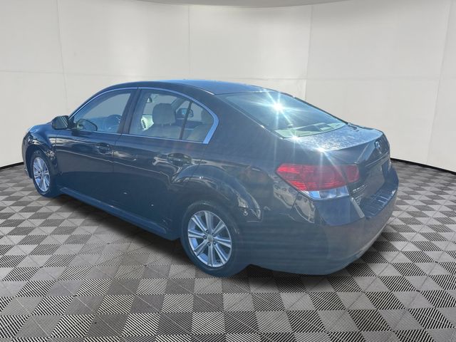 2012 Subaru Legacy view 3