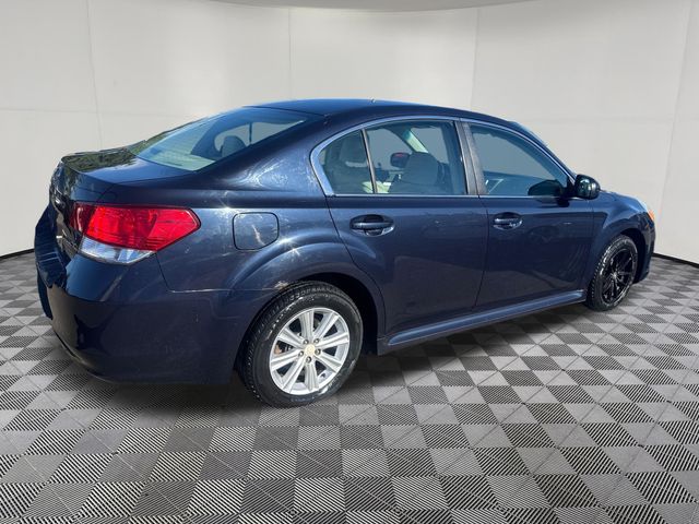 2012 Subaru Legacy view 5