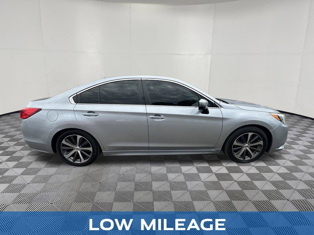 2016 Subaru Legacy view 5