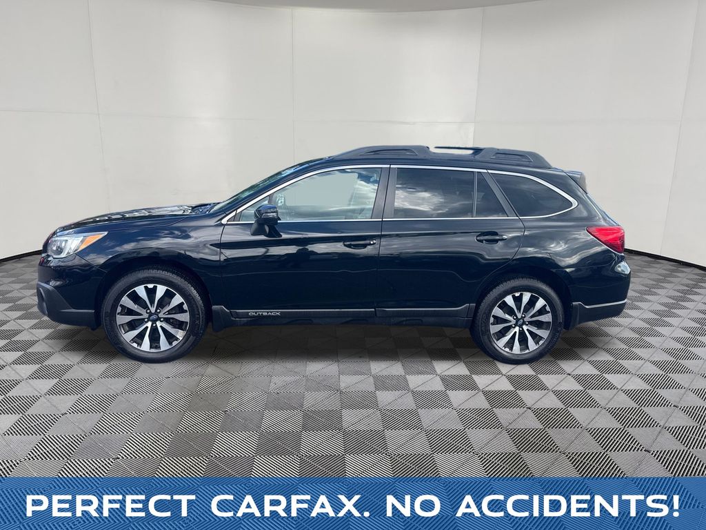2016 Subaru Outback view 2