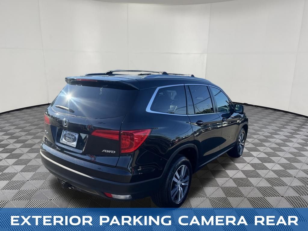 2018 Honda Pilot view 5