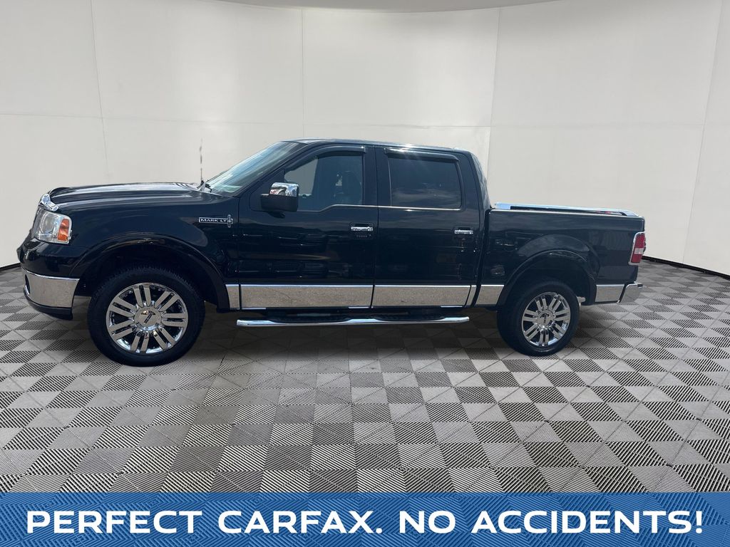 2007 Lincoln Mark LT view 2