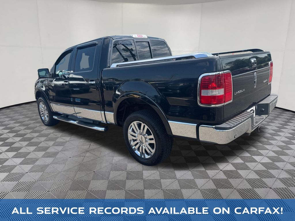 2007 Lincoln Mark LT view 3