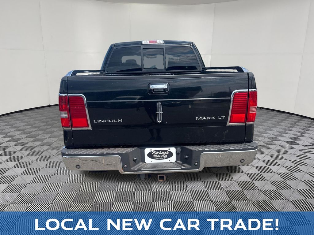 2007 Lincoln Mark LT view 4