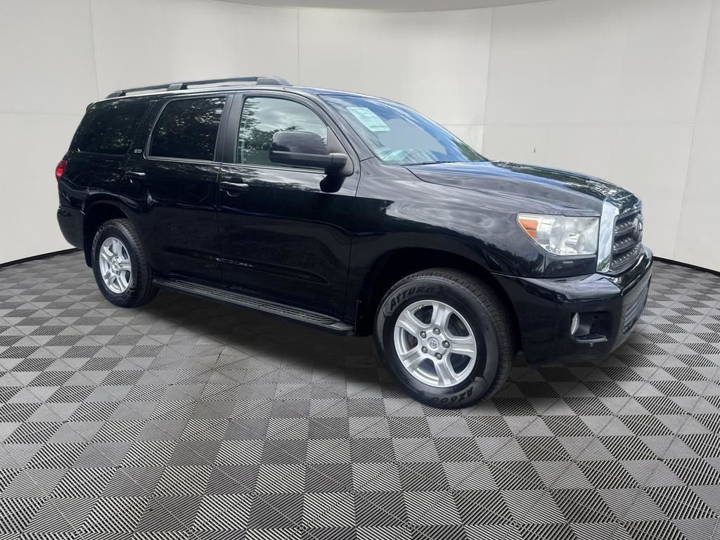 2012 Toyota Sequoia view 5
