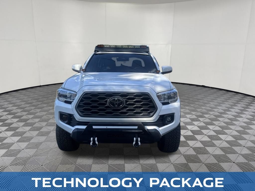 2021 Toyota Tacoma view 5