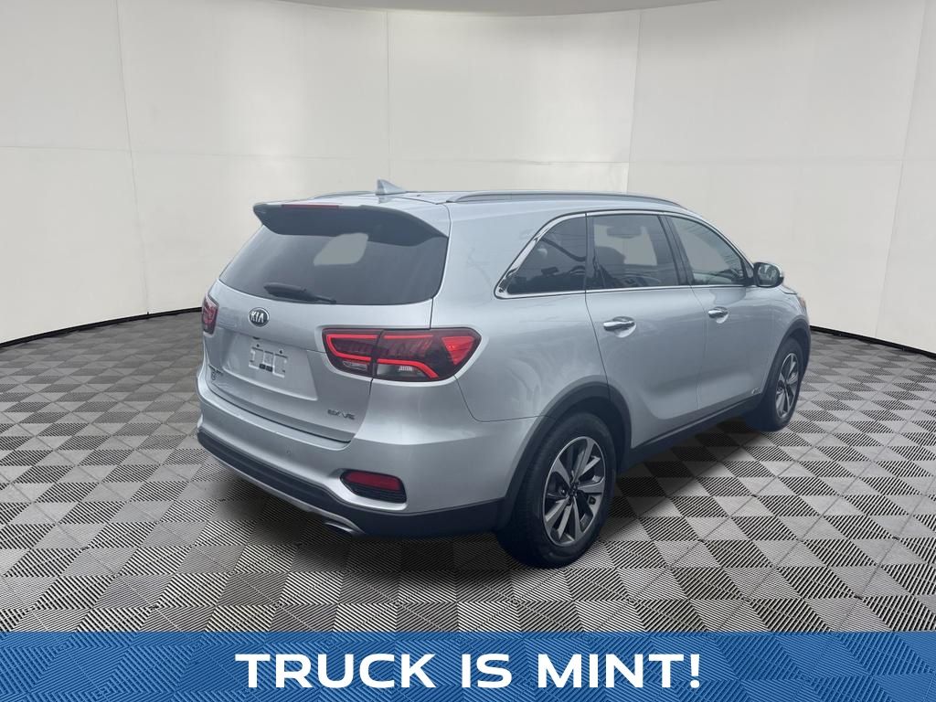 2019 Kia Sorento view 5