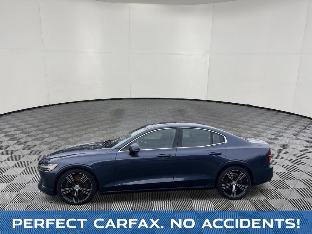 2019 Volvo S60 view 3