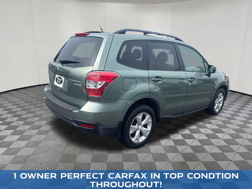 2015 Subaru Forester view 5