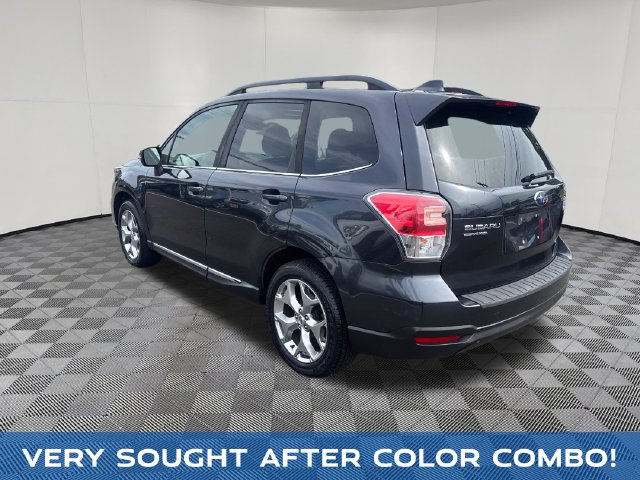 2017 Subaru Forester view 4