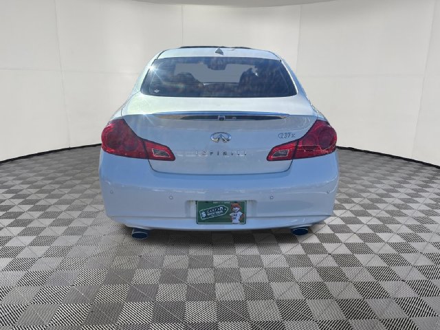 2013 INFINITI G37 view 5