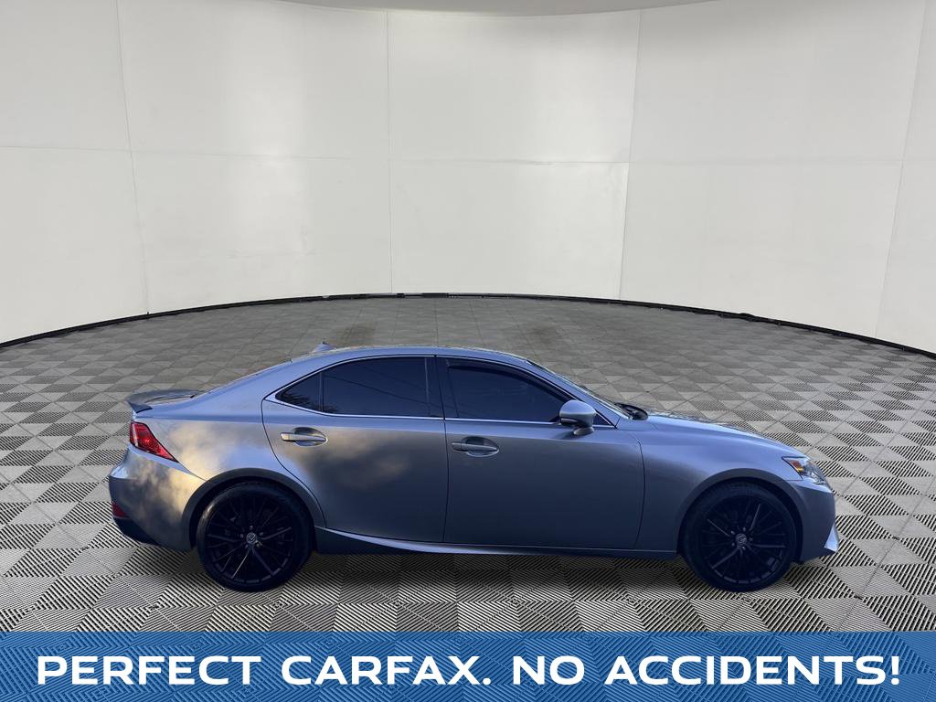 2015 Lexus IS view 3