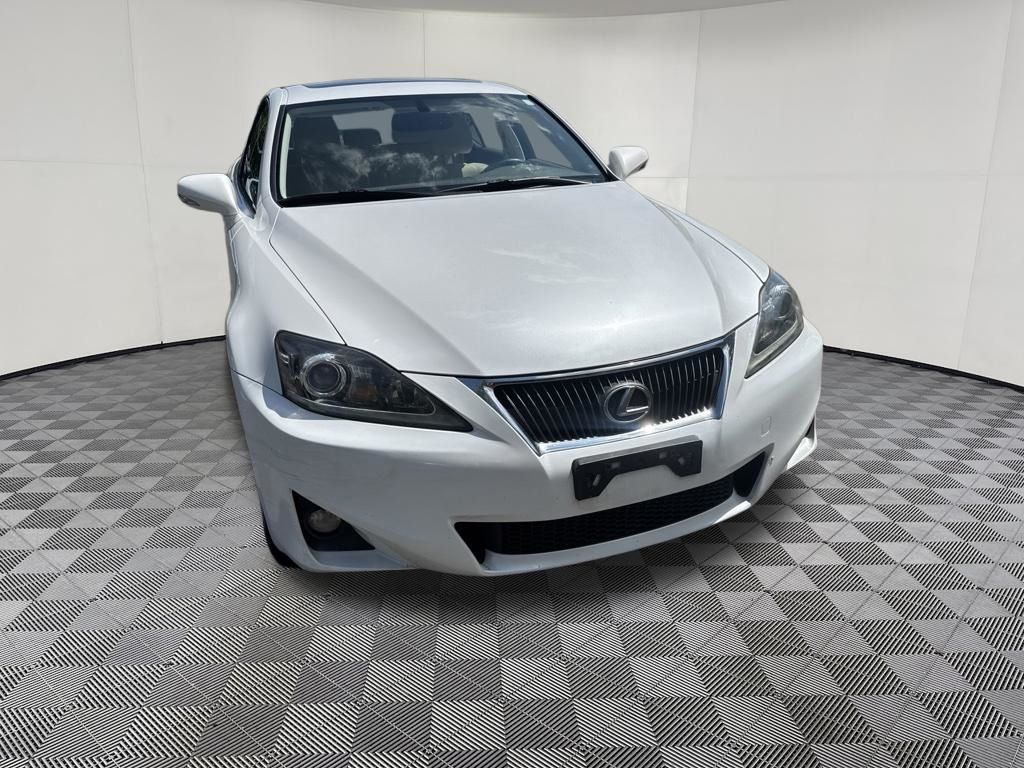 2012 Lexus IS view 4