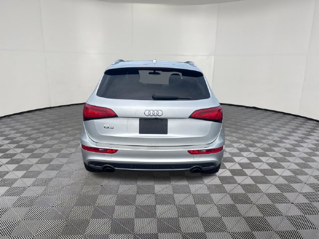 2013 Audi Q5 view 5
