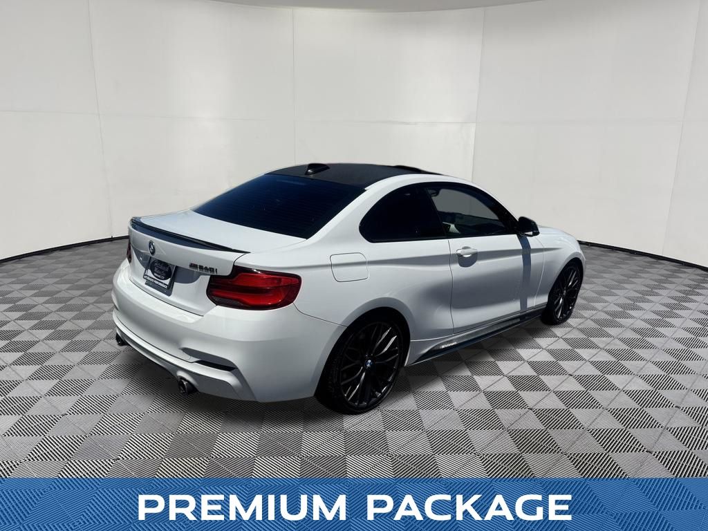 2018 BMW 2 Series view 5