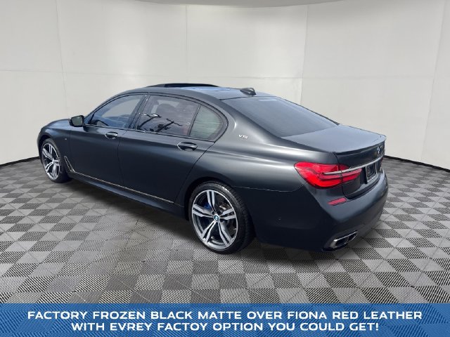2018 BMW 7 Series view 4