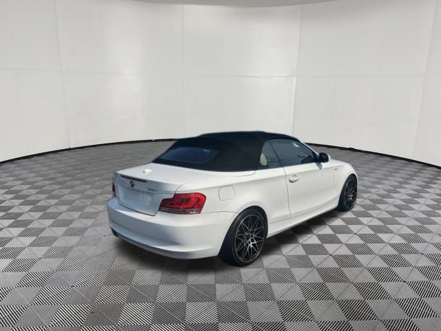 2013 BMW 1 Series view 5