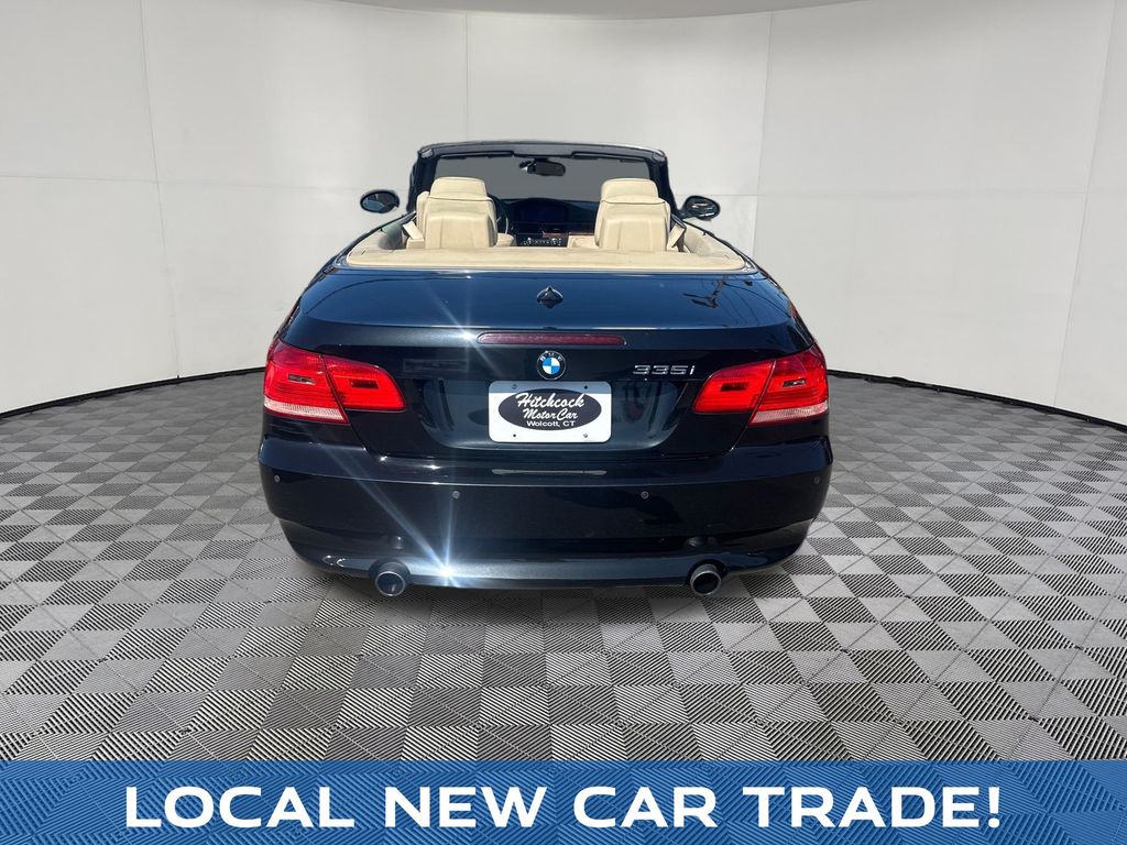 2008 BMW 3 Series view 4
