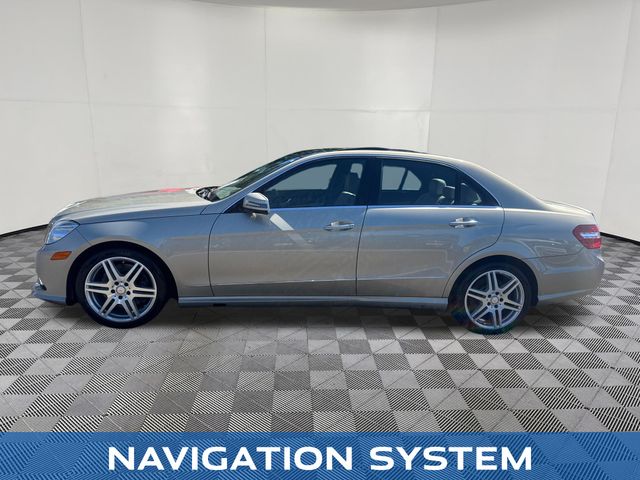 2010 Mercedes-Benz E-Class view 2