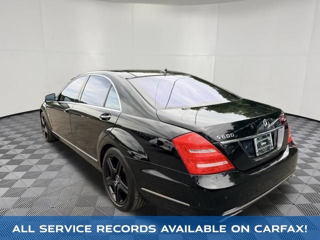 2011 Mercedes-Benz S-Class view 3