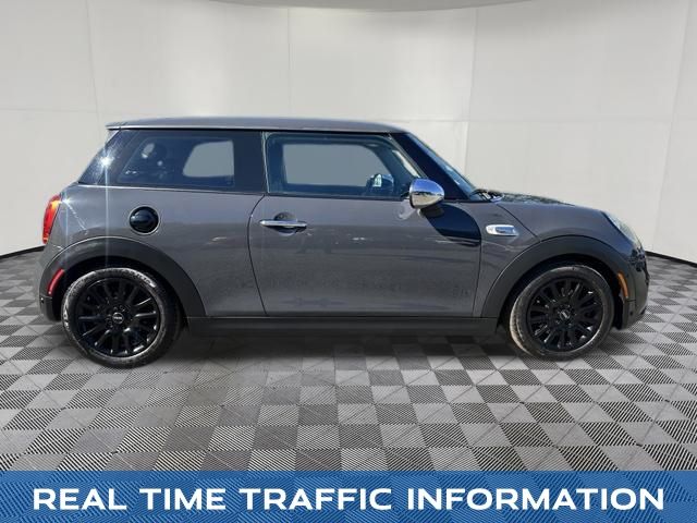 2018 MINI Cooper S view 4
