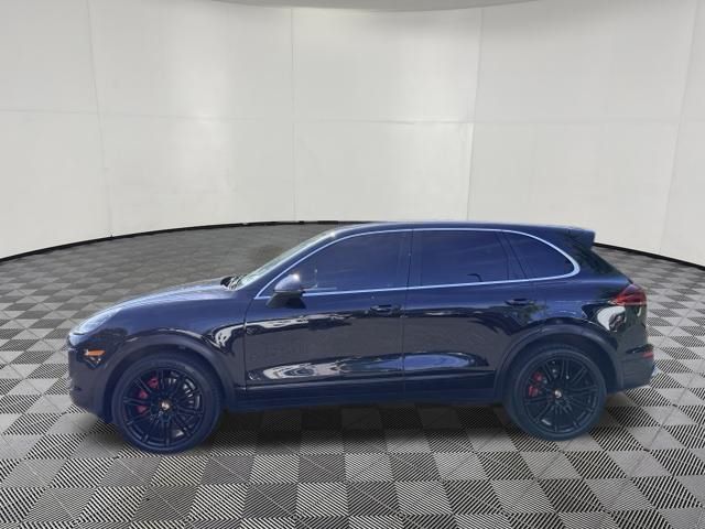 2015 Porsche Cayenne view 2