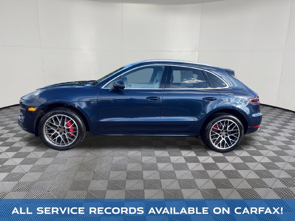 2016 Porsche Macan view 3