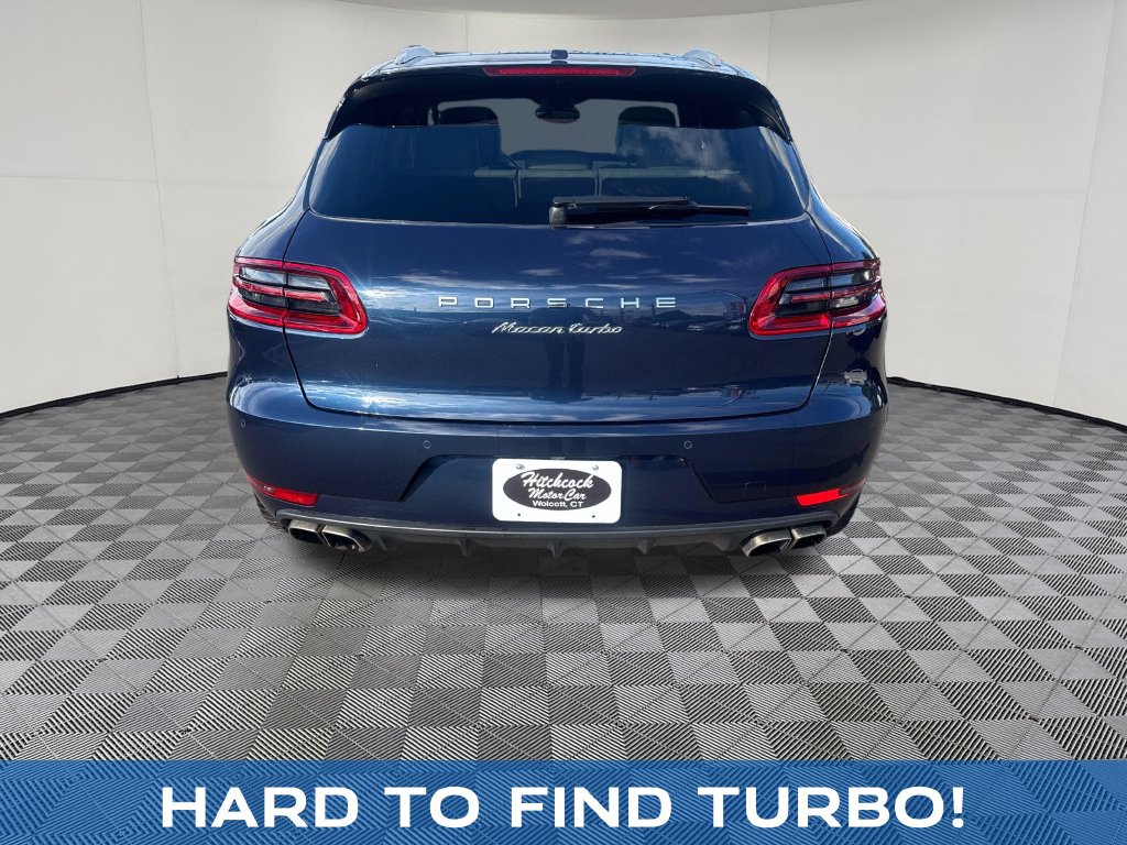 2016 Porsche Macan view 5