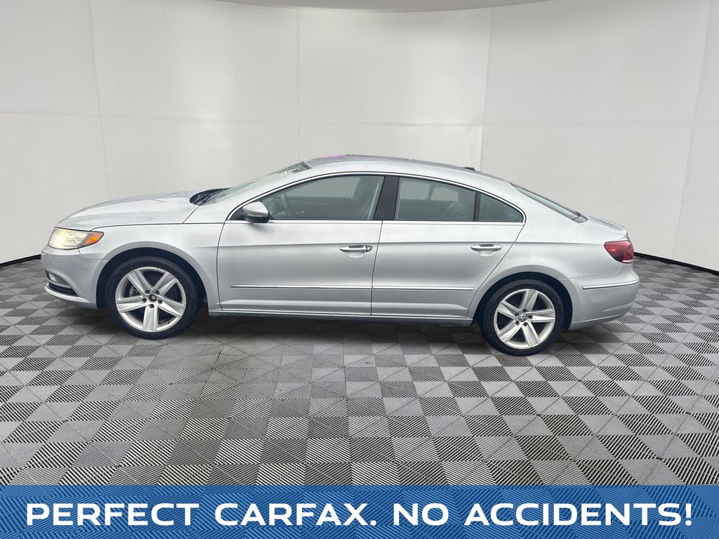 2013 Volkswagen CC view 2