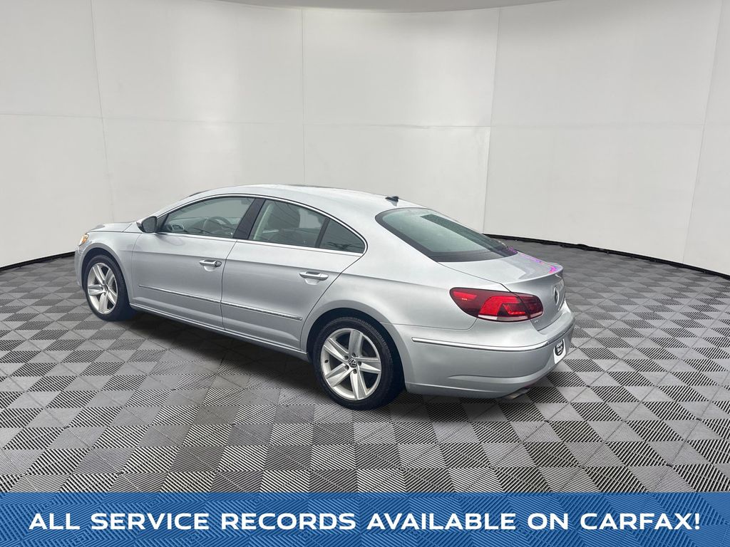 2013 Volkswagen CC view 3