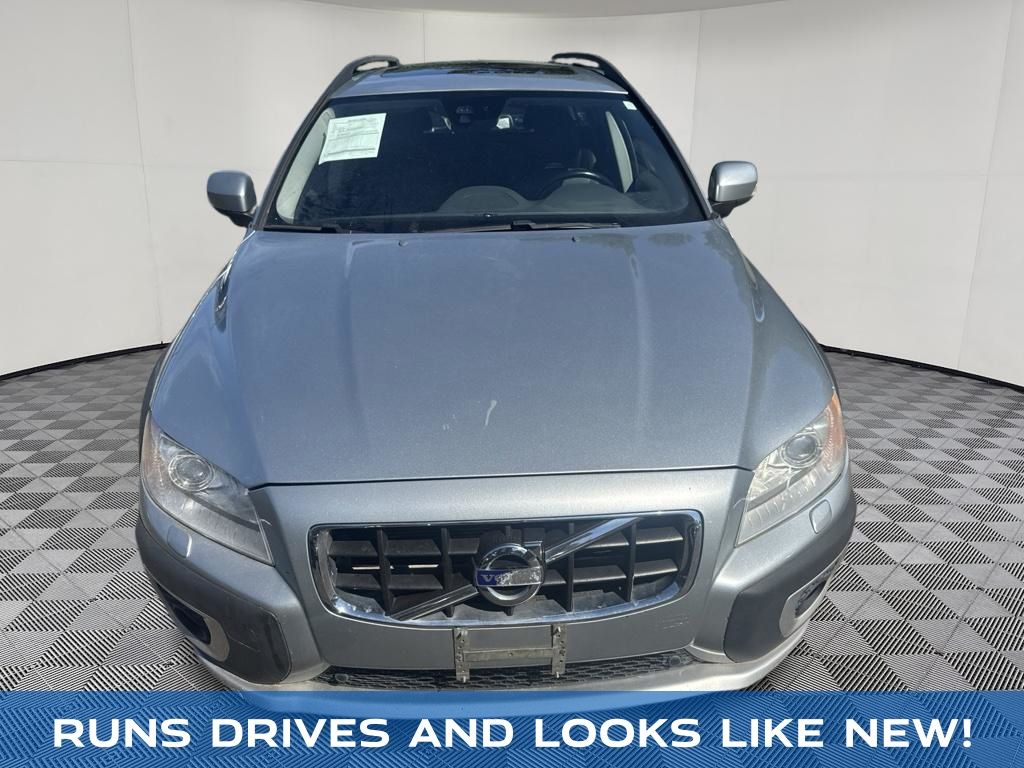 2013 Volvo XC70 view 4