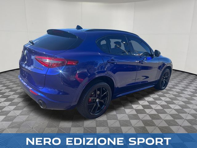 2020 Alfa Romeo Stelvio view 5