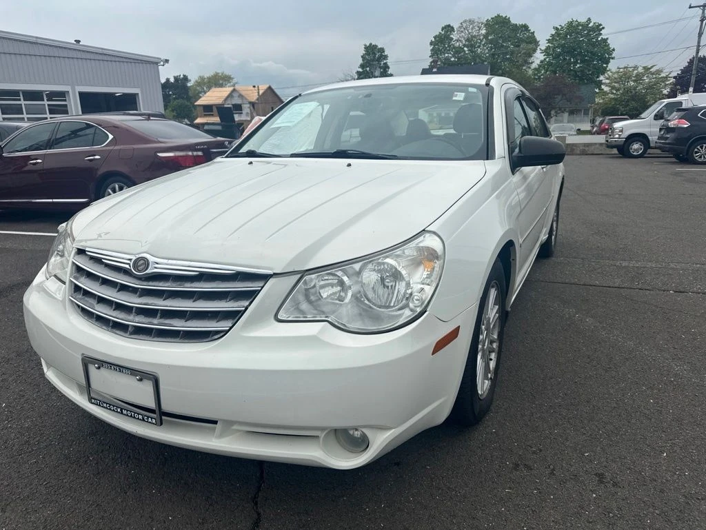 2008 Chrysler Sebring view 2