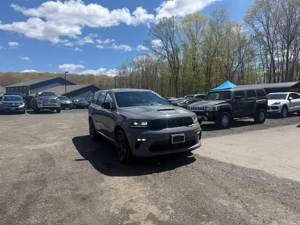 2023 Dodge Durango view 2