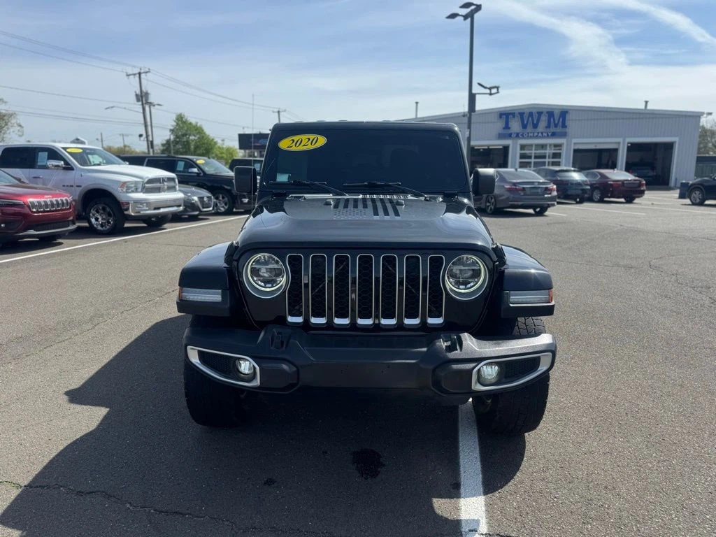 2020 Jeep Gladiator view 2