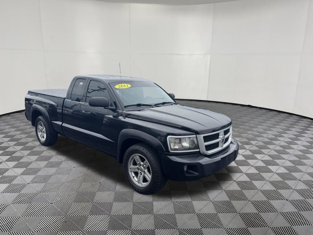 2011 Ram Dakota view 3