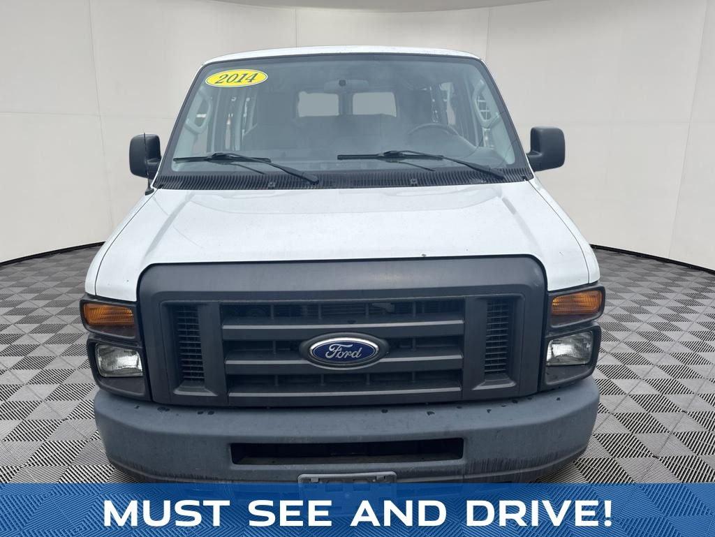 2014 Ford E-350SD view 3