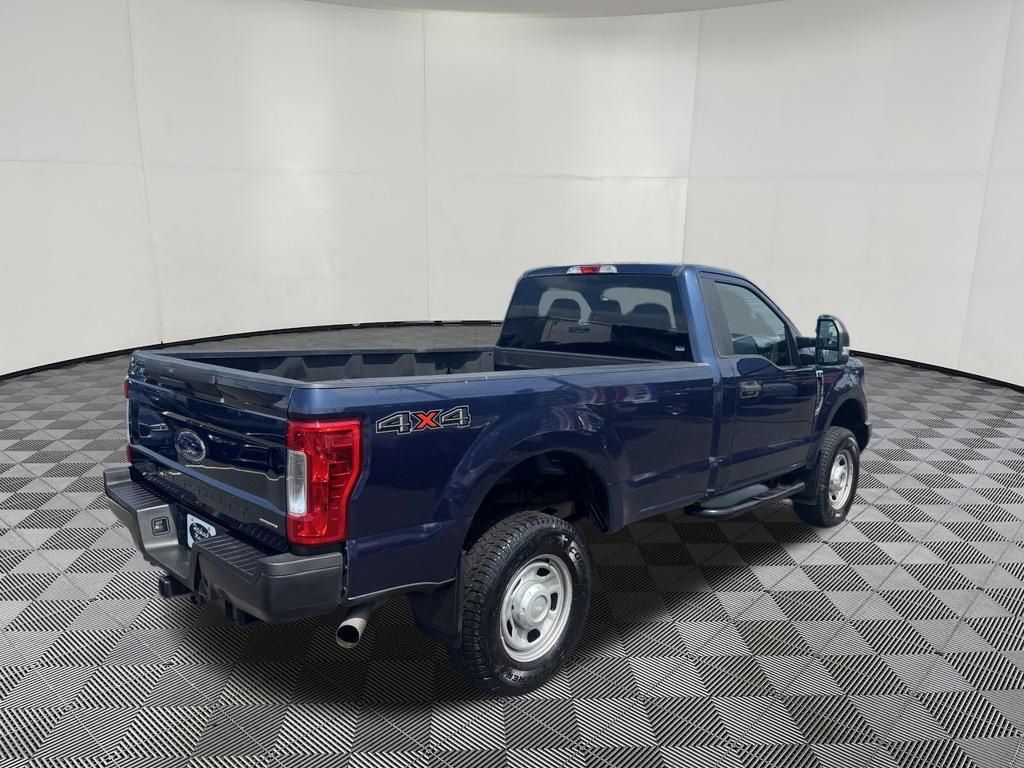 2019 Ford F-350SD view 5