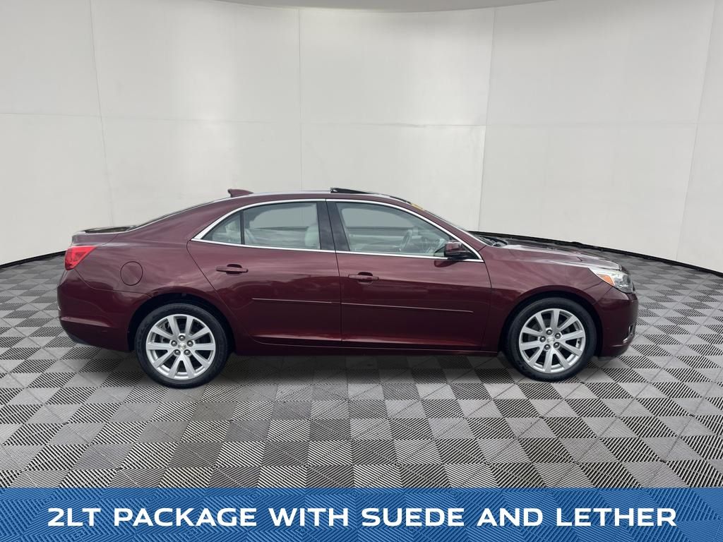 2015 Chevrolet Malibu view 4