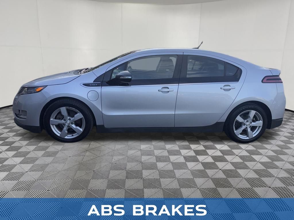 2014 Chevrolet Volt Base - Photo 17