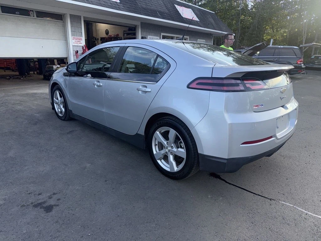 2014 Chevrolet Volt Base - Photo 17