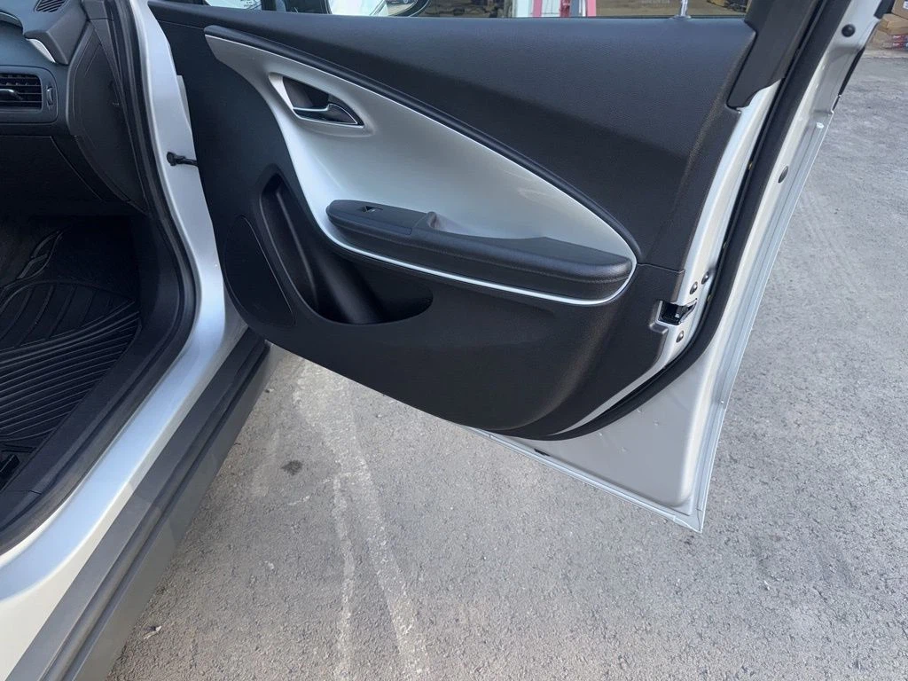 2014 Chevrolet Volt Base - Photo 44