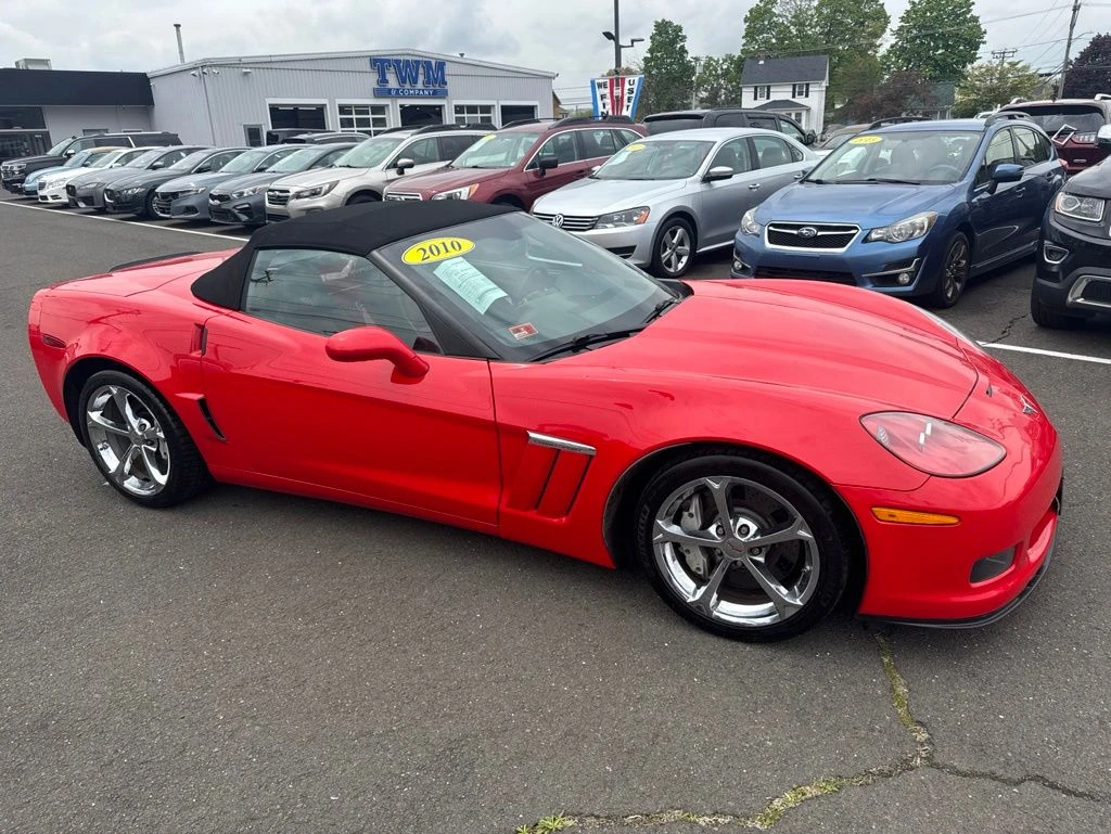 2010 Chevrolet Corvette view 2