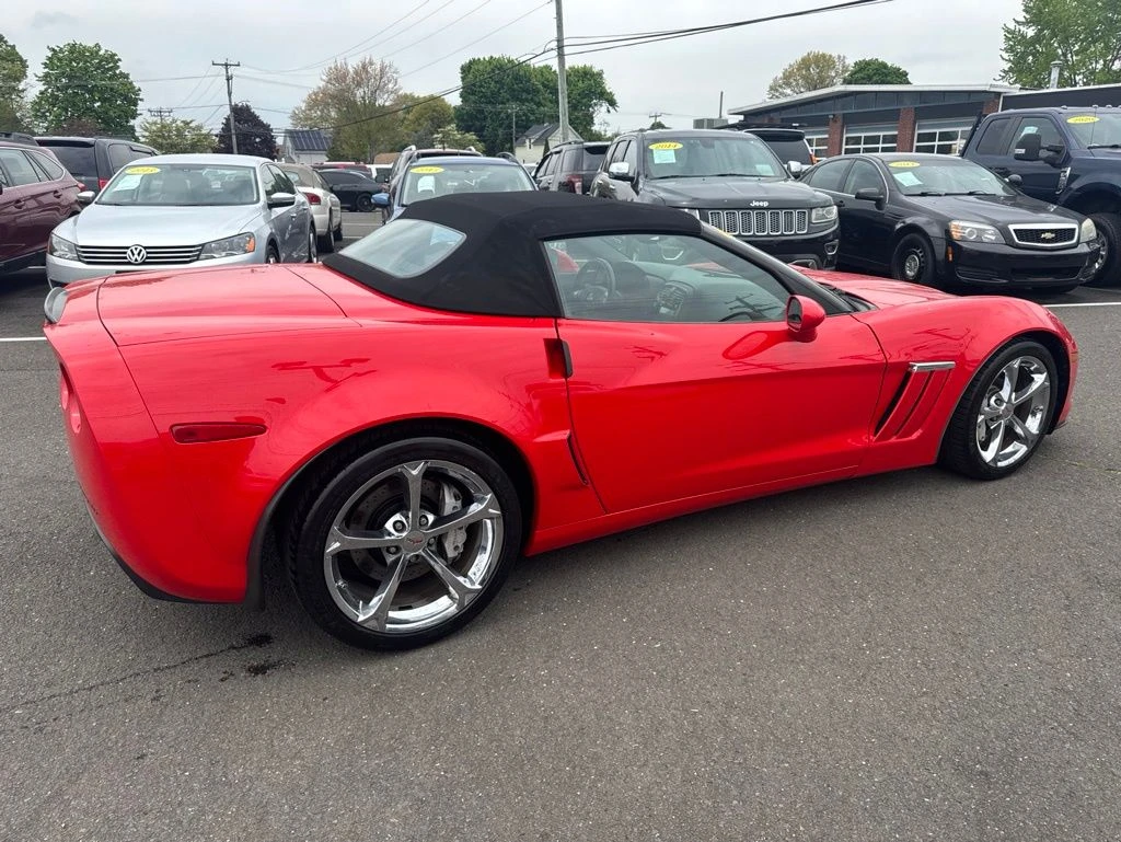 2010 Chevrolet Corvette view 4