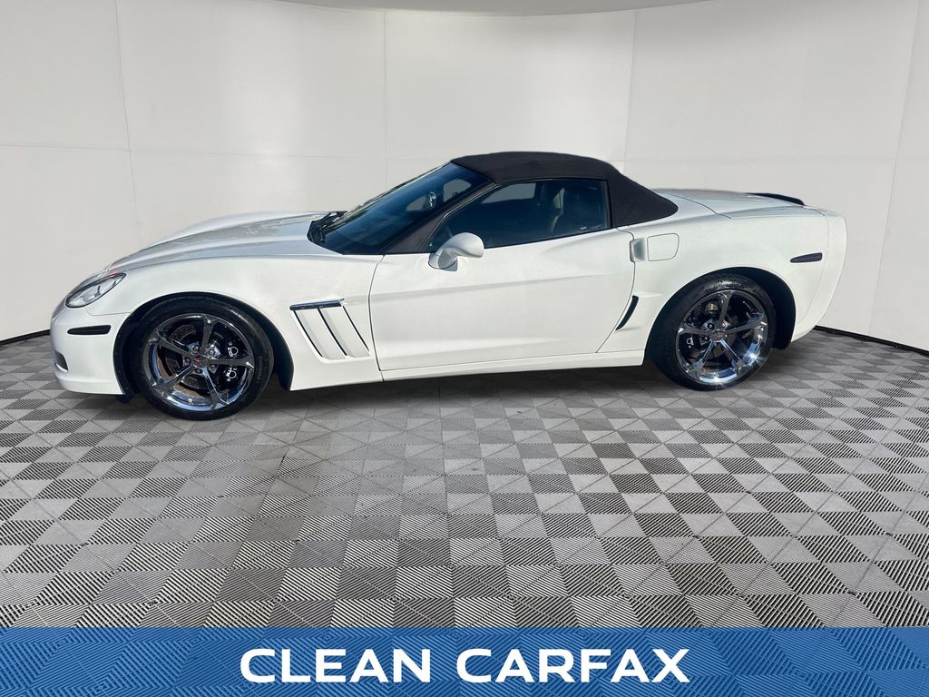 2013 Chevrolet Corvette view 2