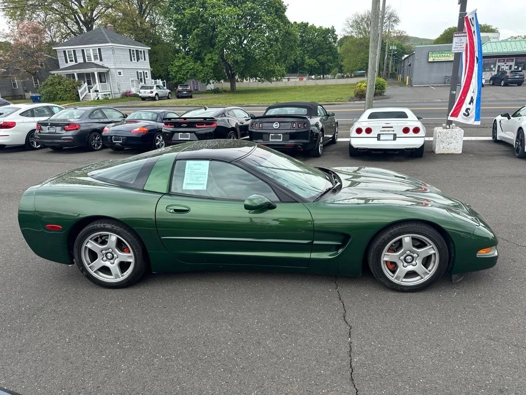 1997 Chevrolet Corvette view 3
