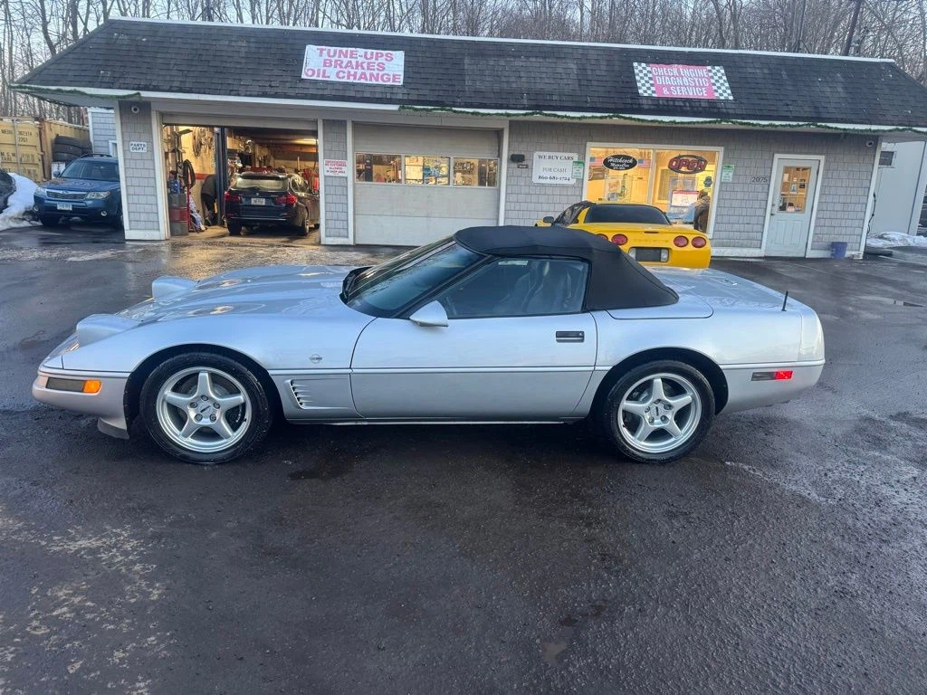 1996 Chevrolet Corvette view 4
