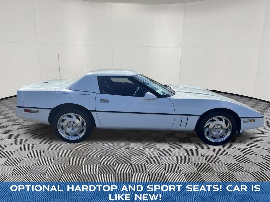 1990 Chevrolet Corvette view 3